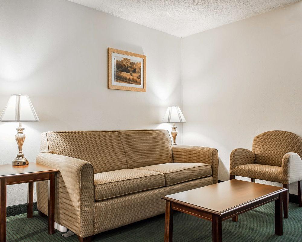 קולומביה Rodeway Inn מראה חיצוני תמונה