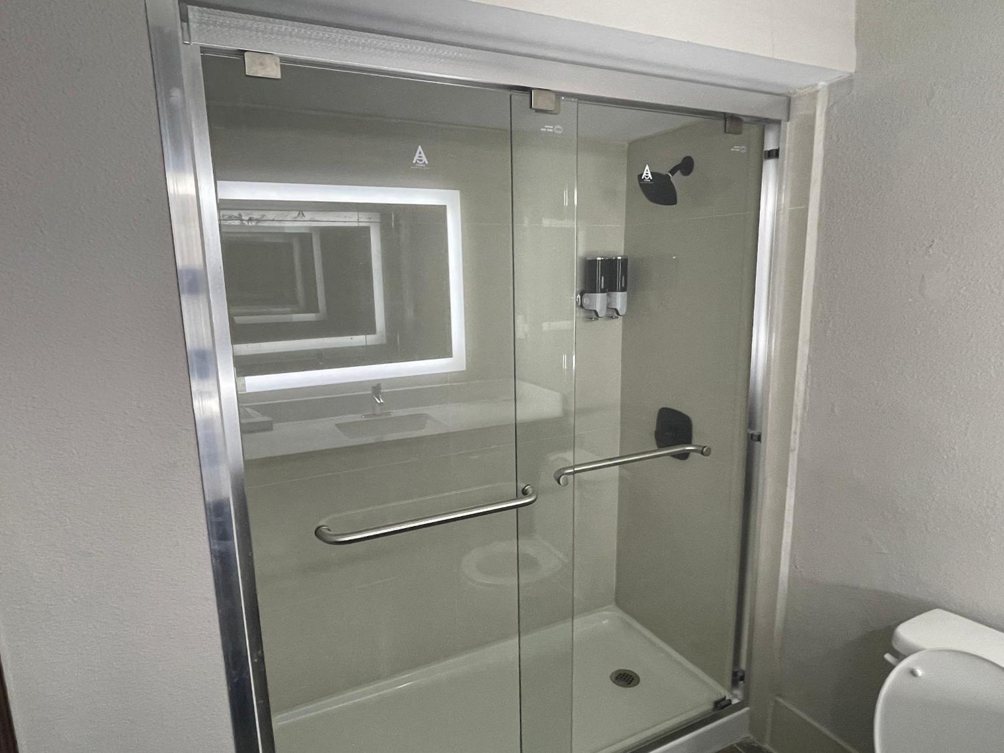 קולומביה Rodeway Inn מראה חיצוני תמונה